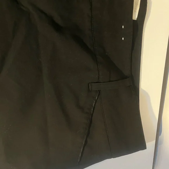 Old Navy black, dressy Bermuda style shorts - Picture 2 of 3